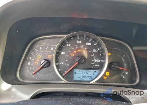 2014 Toyota Rav4 Le z USA, uszkodzony, nr VIN JTMBFREV8ED056932